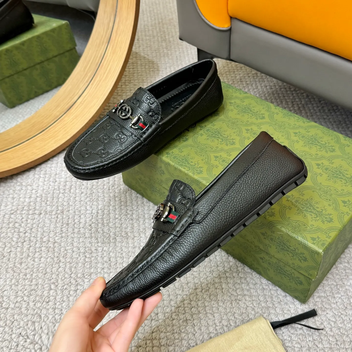 Men's shoes 💰420 (Yangli) Gucci* - the top version of Gucci classic beanie shoes! It is made of imported original cowhide and has a comfortable first layer of sheepskin lining! Original wear-resistant rubber outsole! High quality products! Size 38-46, with shoe dial, cloth bag, card